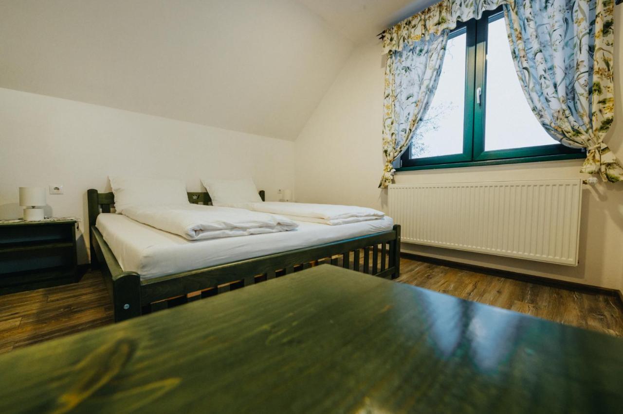 Bed and Breakfast Kádárház Vlahita Exterior foto